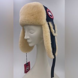 Canada Goose Shearling Fur Aviator Arctic Petite or Kids Hat size S-M P-M